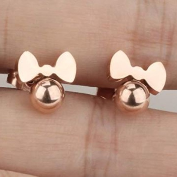 Disney Jewelry - CZ Minnie Mouse Rose Gold Earrings